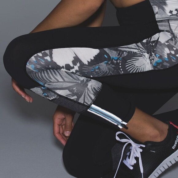 Lululemon Run The World 7/8 Tight - Picture 8 of 14